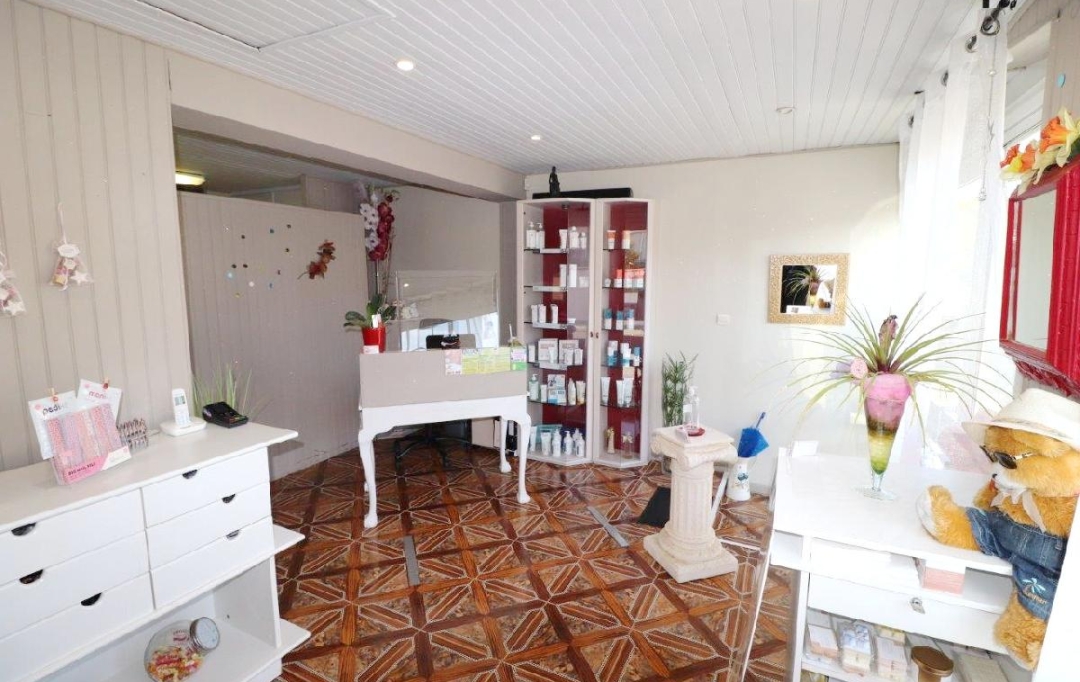 Annonces ARGELES : Local / Bureau | LATOUR-BAS-ELNE (66200) | 55 m2 | 140 000 &euro; 