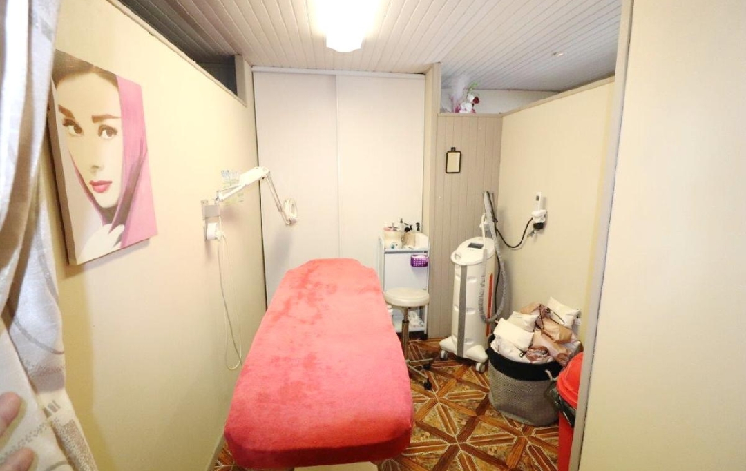 Annonces ARGELES : Local / Bureau | LATOUR-BAS-ELNE (66200) | 55 m2 | 140 000 &euro; 