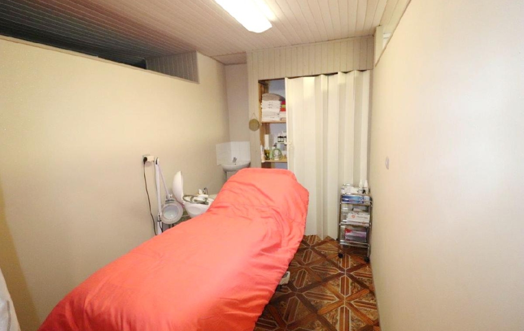 Annonces ARGELES : Local / Bureau | LATOUR-BAS-ELNE (66200) | 55 m2 | 140 000 &euro; 