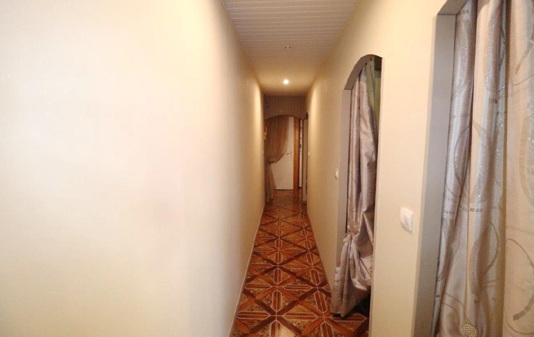 Annonces ARGELES : Local / Bureau | LATOUR-BAS-ELNE (66200) | 55 m2 | 140 000 &euro; 